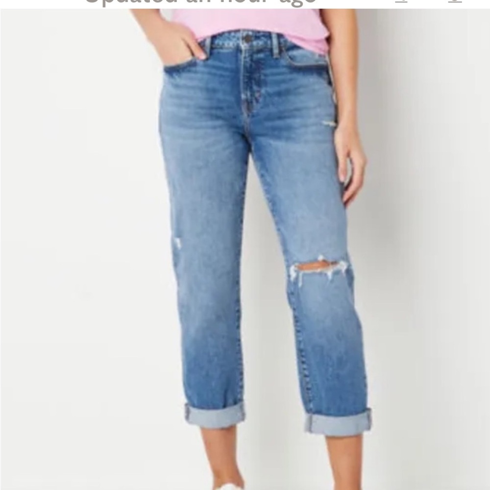 50%offw❤️ Denizen Levi’s Boyfriend crop distressed Jeans 8 35” waisted high rise